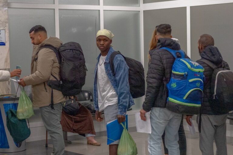 Un informe desvela que en agosto se dispararon las llegadas de pateras a Baleares aunque la presión migratoria se extendió durante todo 2025