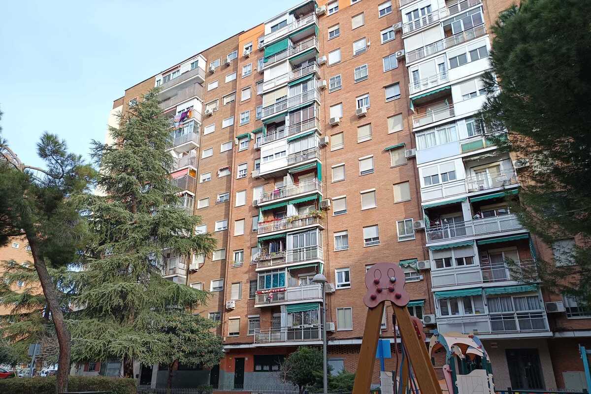 Detenido un inmigrante nigeriano por empujar por la ventana desde un undécimo a su compañera de piso en Villaverde (Madrid)