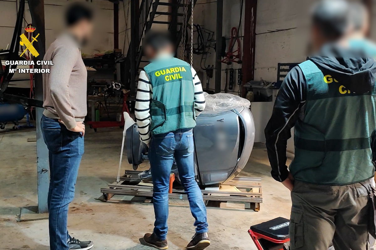 La Fiscalía sienta en el banquillo a 14 acusados por una red de «pateras taxi» entre Argelia y Almería: cobraban hasta 5000 euros por inmigrante