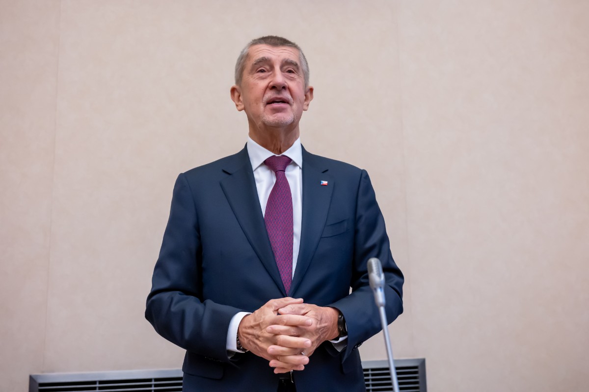 El patriota Andrej Babis supera la moción de confianza obligatoria en la República Checa