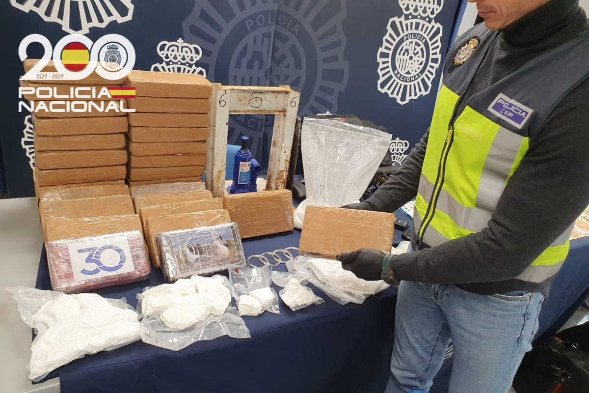 ‘Operación Brillante’: cuatro detenidos, 35 kilos de cocaína y 50.000 euros intervenidos en Sevilla