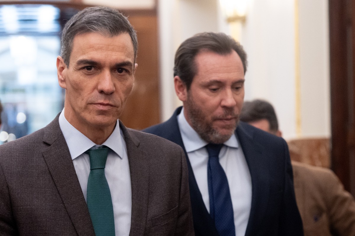 ‘The New York Times’ señala al Gobierno de Sánchez por la «regularización» masiva de ilegales mientras Occidente endurece fronteras