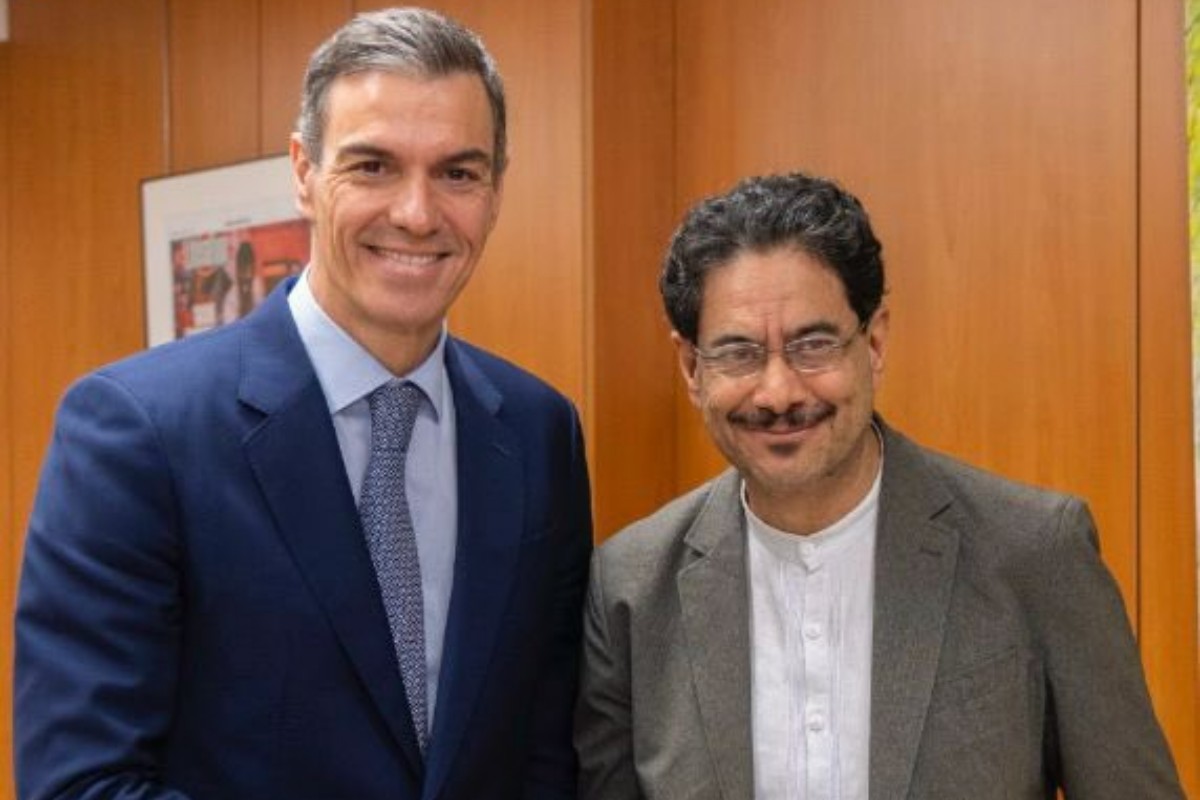 Sánchez recibe a Iván Cepeda, exnegociador de los acuerdos con las FARC y candidato presidencial de la izquierda colombiana