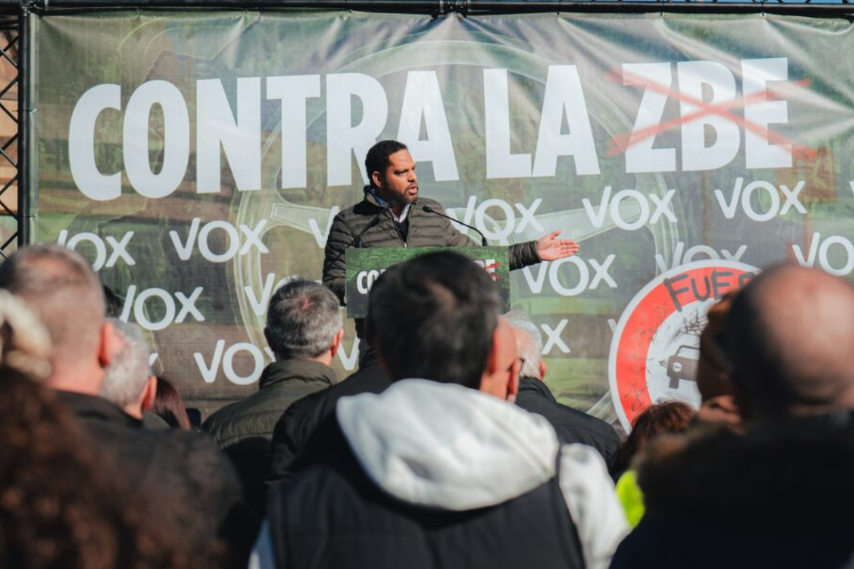 Gran movilización organizada por VOX en Barcelona contra las Zonas de Bajas Emisiones: «Son injustas, clasistas y recaudatorias»