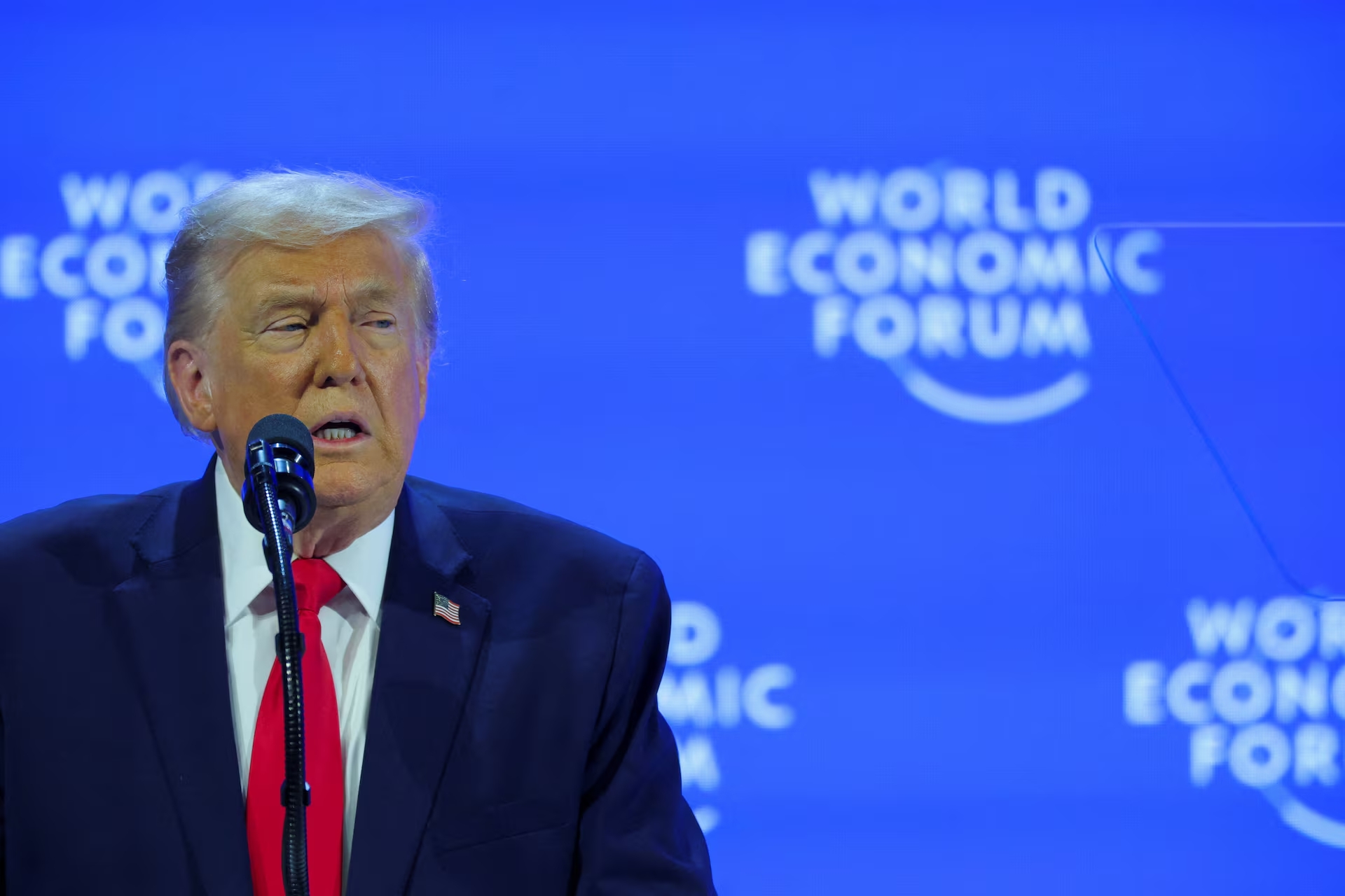 Histórico discurso de Donald Trump en el Foro de Davos: «No podemos importar en masa culturas que no han logrado construir una sociedad exitosa»