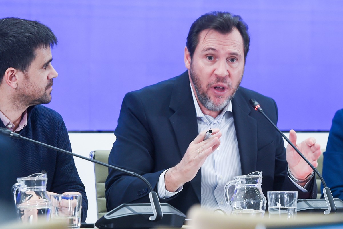 Óscar Puente admite tras la tragedia de Adamuz y después de ignorar la alerta de los maquinistas que las vibraciones en los trenes «no son normales»