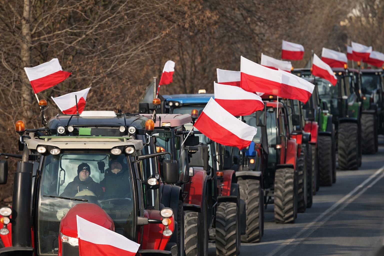 Más de 1.000 agricultores polacos toman Varsovia en protesta contra el acuerdo UE-Mercosur aprobado por Bruselas pese al rechazo del mundo rural