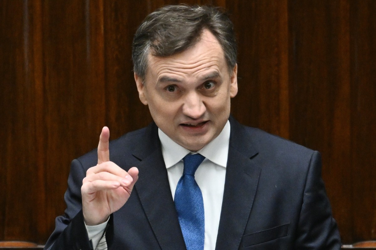 El Gobierno húngaro concede asilo político al exministro de Justicia polaco perseguido por el Gobierno globalista de Tusk