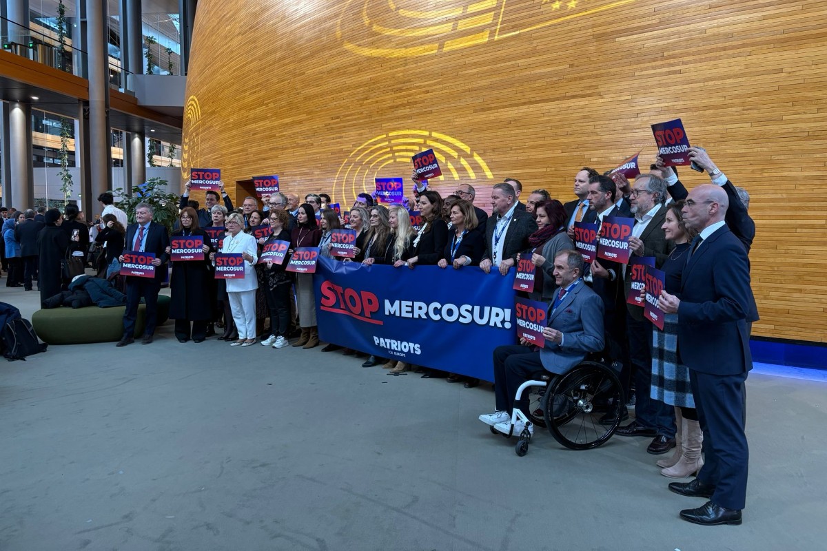 Patriotas por Europa apoya a los agricultores que protestan contra Mercosur en Estrasburgo: «Una sola lucha. Su voz en las calles y nuestra voz en el Parlamento»