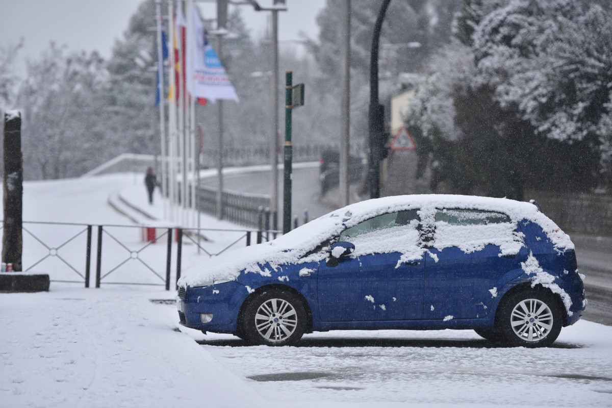 AEMET lanza un aviso por nevadas para este fin de semana y Protección Civil pide precaución en las carreteras