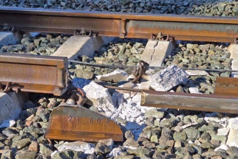 La investigación del accidente de Adamuz concluye que la vía estaba rota desde la noche anterior a la tragedia