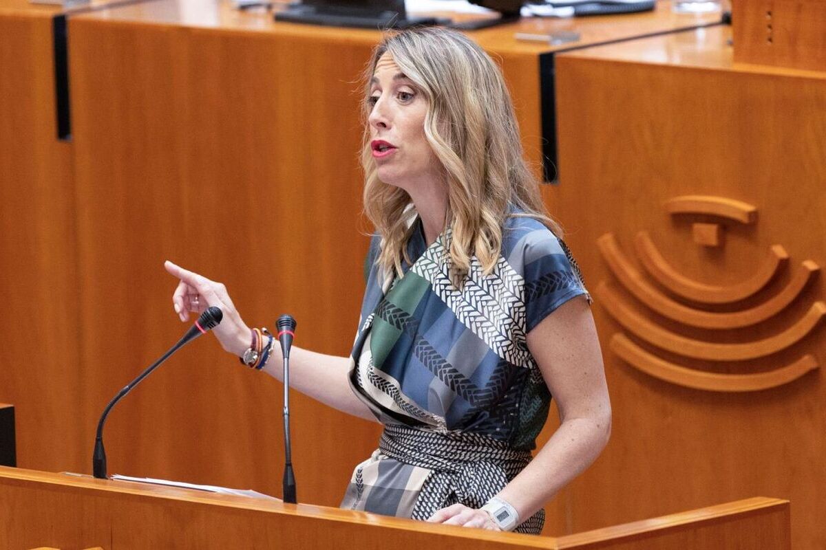 María Guardiola (PP) destina 240.000 euros a la «promoción del acceso a la educación primaria con enfoque de género» en Liberia (África)