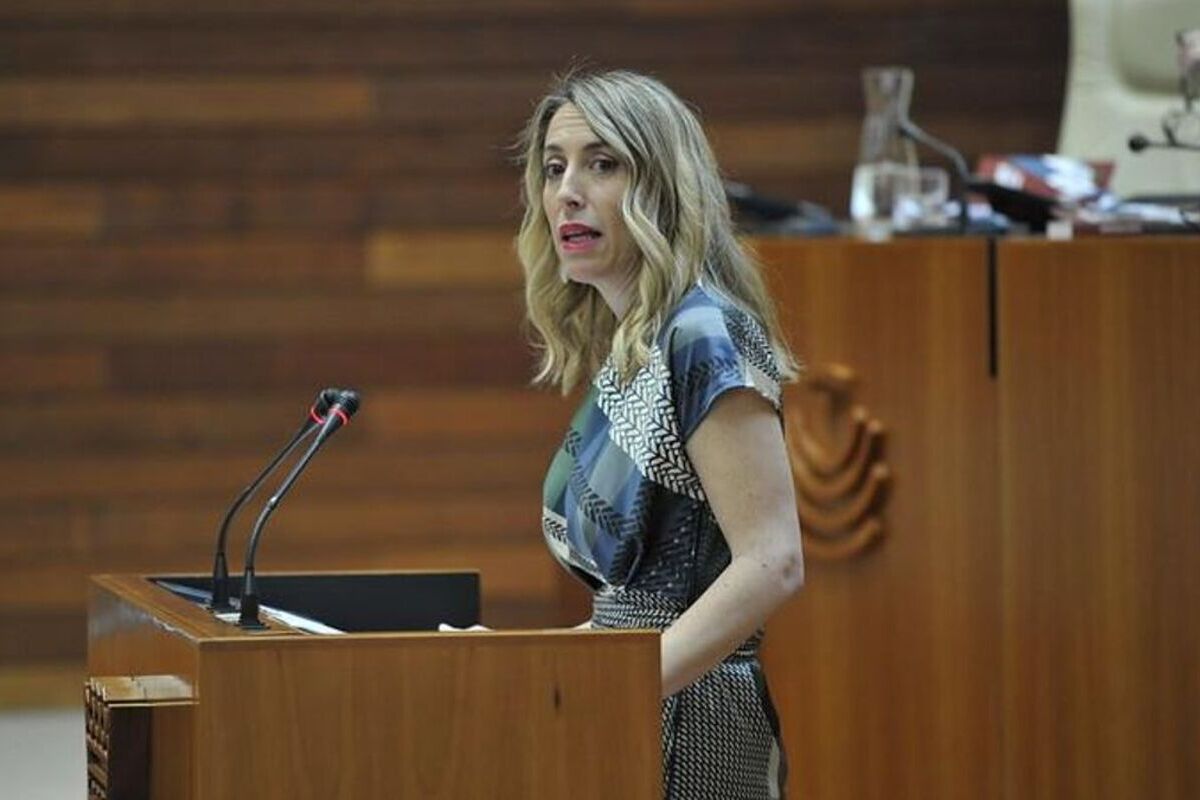 María Guardiola (PP) destina 425.000 euros al «derecho al agua con enfoque de género» en El Salvador