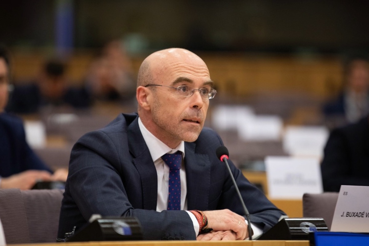 VOX exige a la UE retirar el euro digital tras conocer la fusión de Bizum y otras plataformas privadas de pago europeas: «Los burócratas ya no tienen excusa»