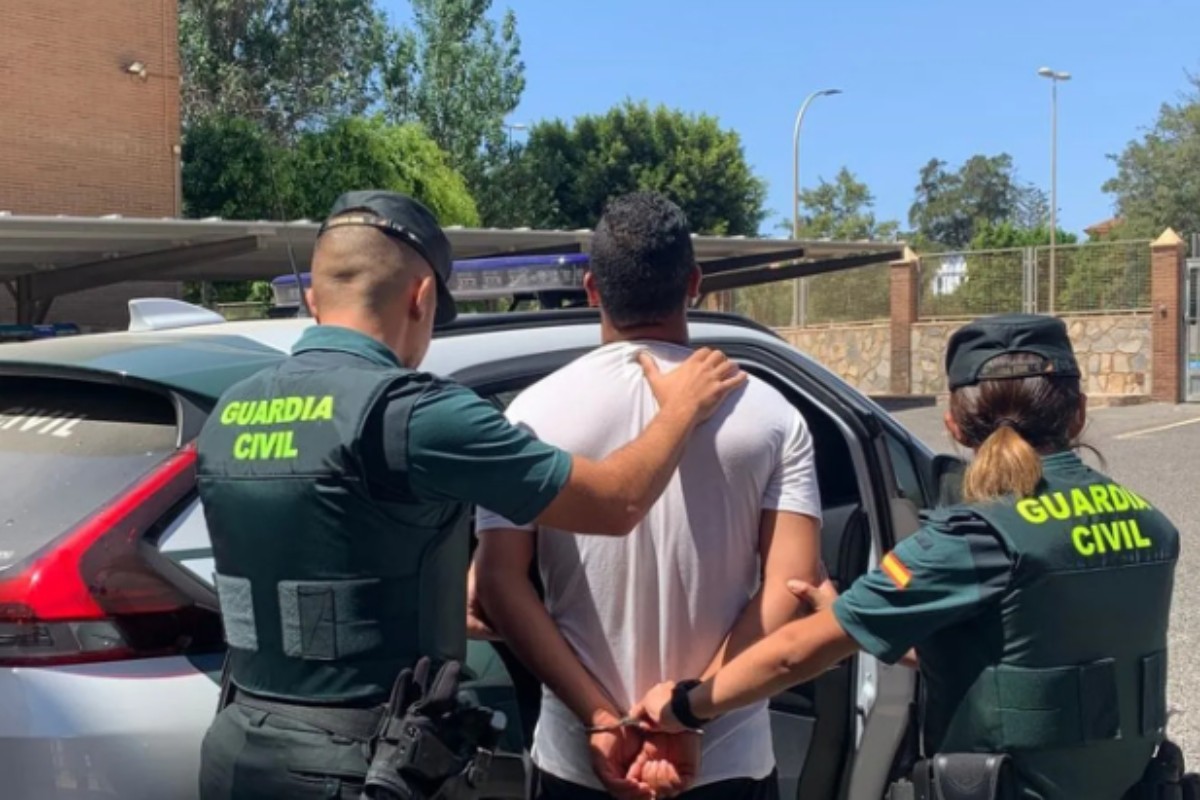 Detienen a dos rumanos que trataban de huir a su país tras asesinar a un hombre en Zaragoza