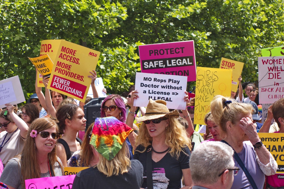 California destina 90 millones al gigante del aborto Planned Parenthood para suplir los recortes de Trump