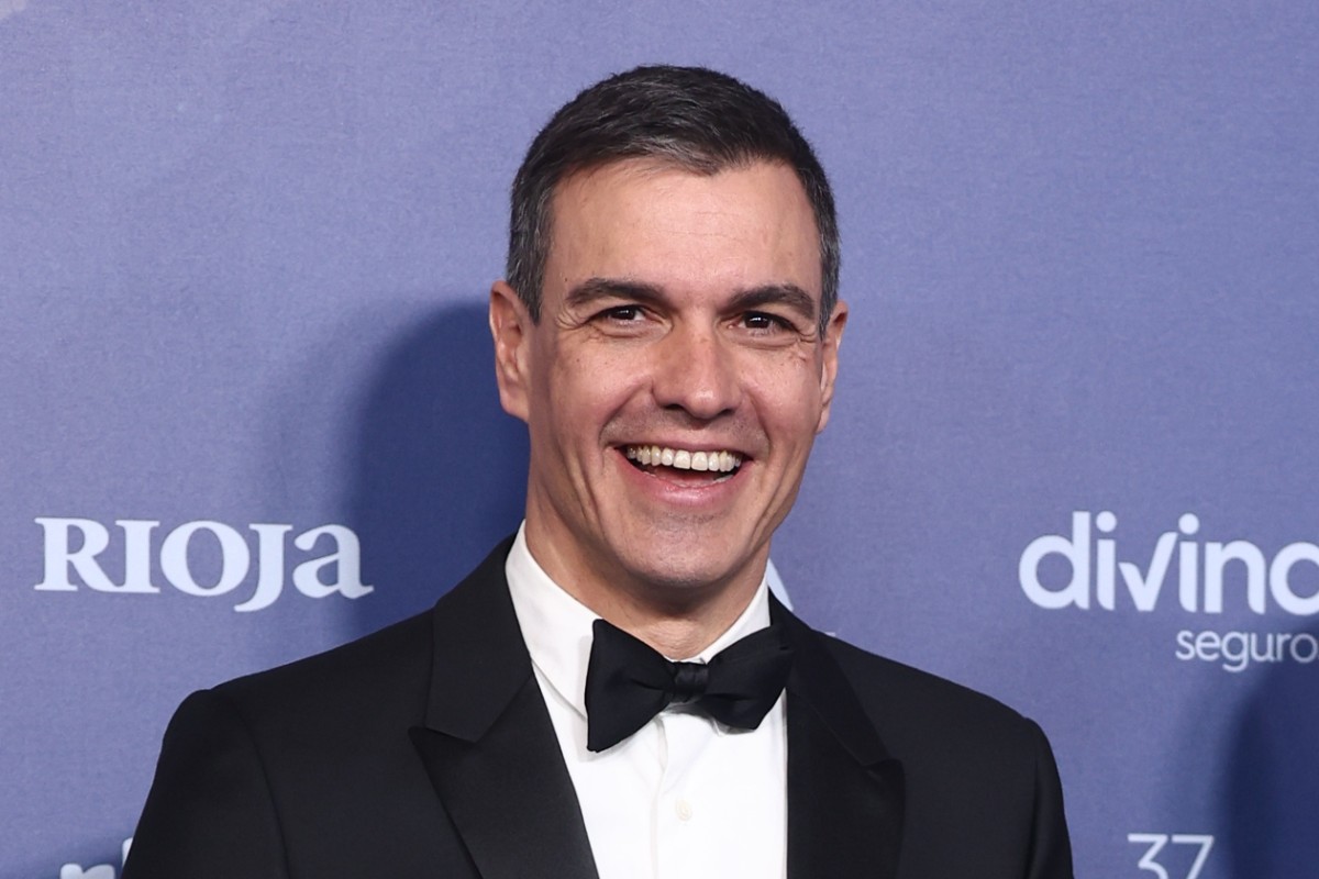 Sánchez rompe un nuevo récord: destina más de 46.000 euros a un nuevo contrato para maquillaje para él y sus ministros