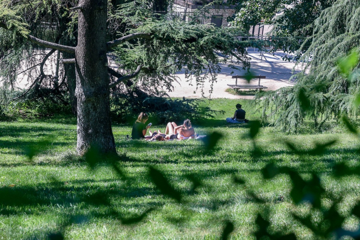 Vecinos denuncian inseguridad por el asentamiento ilegal en el Parque del Oeste ante la pasividad del Gobierno de Almeida