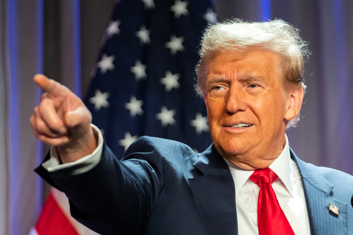 Trump asegura que Irán «quiere hablar» tras la caída de su cúpula, pero advierte: «Es demasiado tarde»