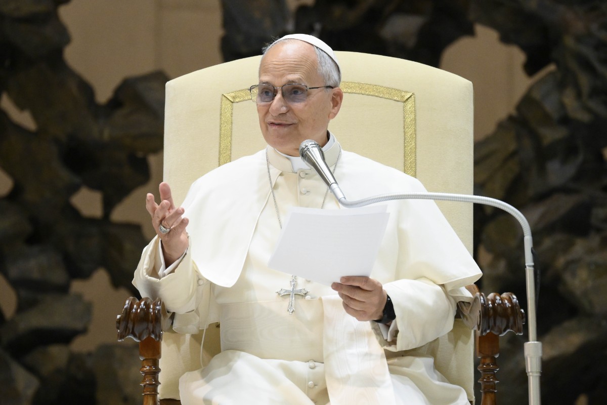 El Vaticano instala cristales de seguridad en el Altar de la Confesión de la Basílica de San Pedro para evitar las profanaciones del pasado año