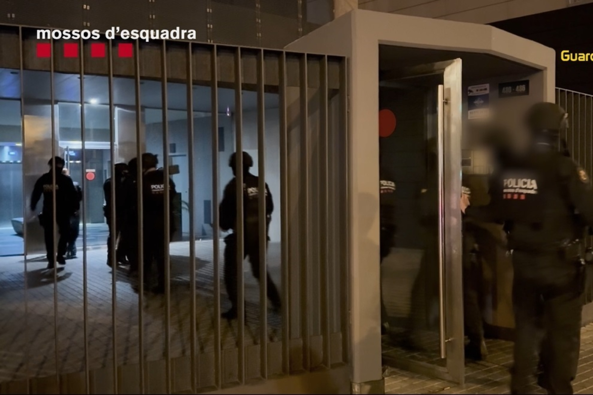 Golpe a la mafia serbia del narco: 16 detenidos en una macrooperación de Mossos y Guardia di Finanza en Cataluña