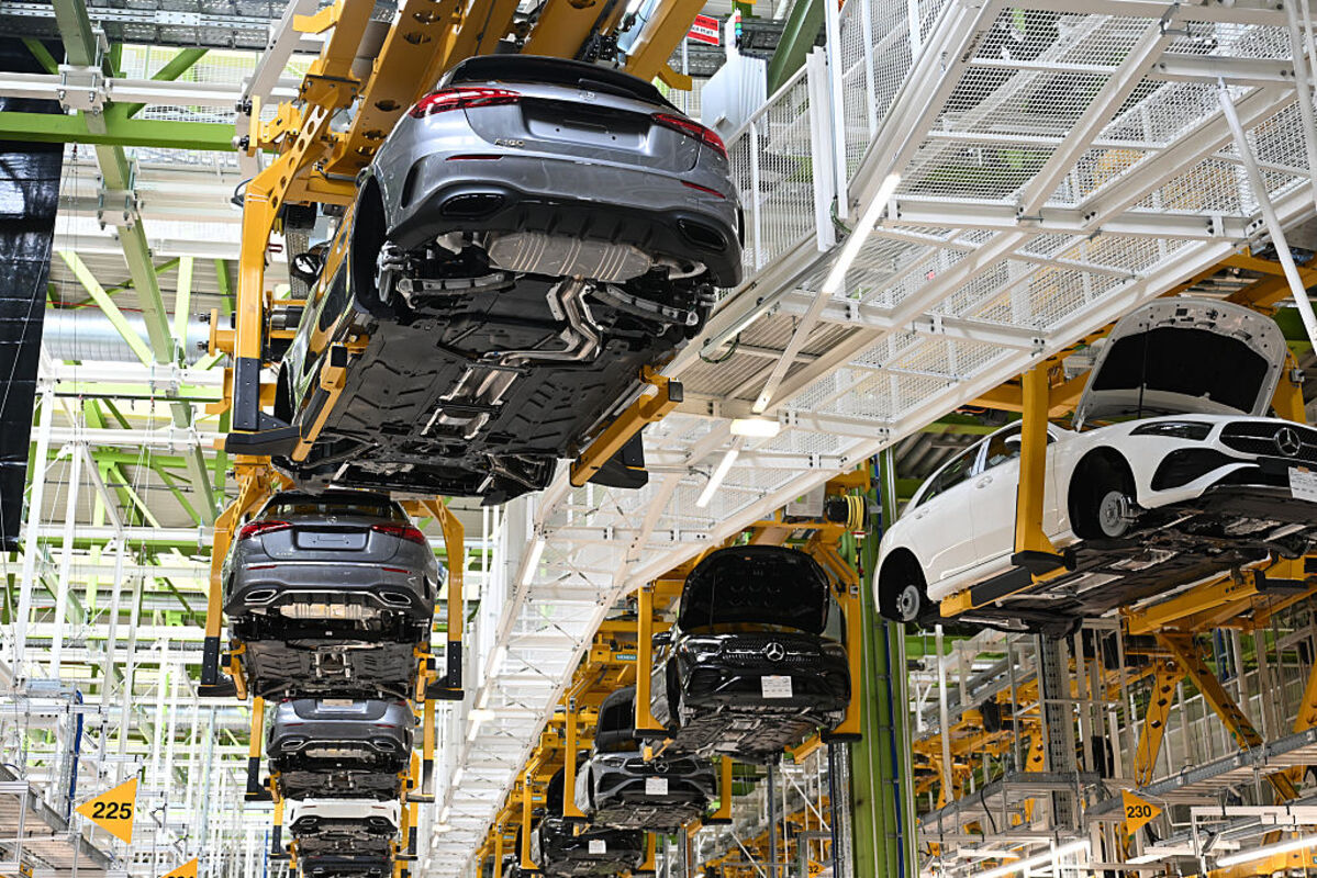 Las políticas verdes destrozan la industria alemana: se llevaron por delante 124.000 empleos vinculados al sector automotriz en 2025