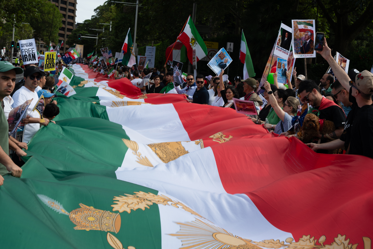 Las protestas en Múnich, Toronto y Los Ángeles contra el régimen de los ayatolás reavivan la presión diplomática contra el régimen islamista de Irán