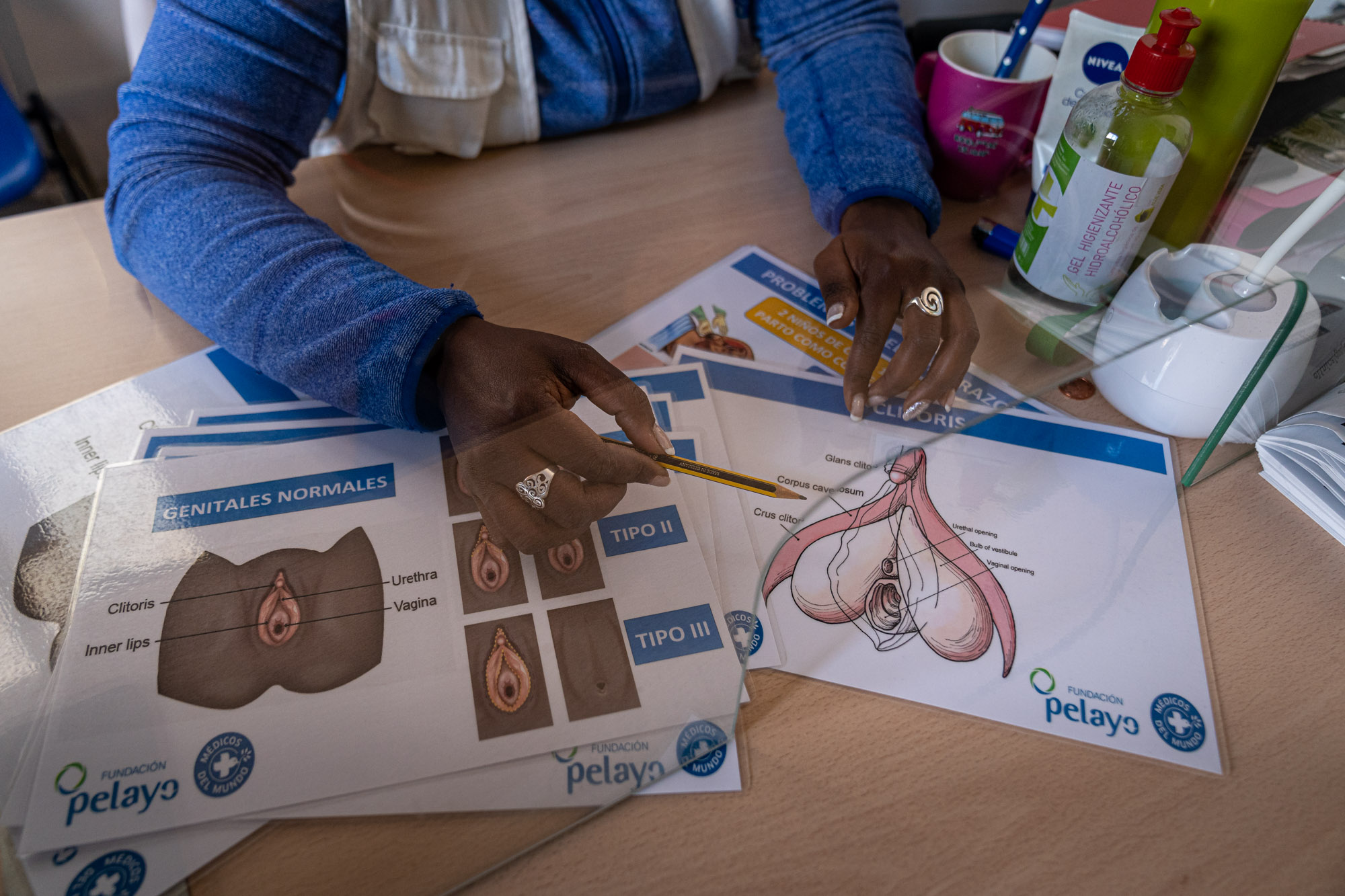 La islamización de Cataluña: cerca de 30.000 mujeres proceden de países donde se practica la mutilación genital y se practicaron ocho en 2025