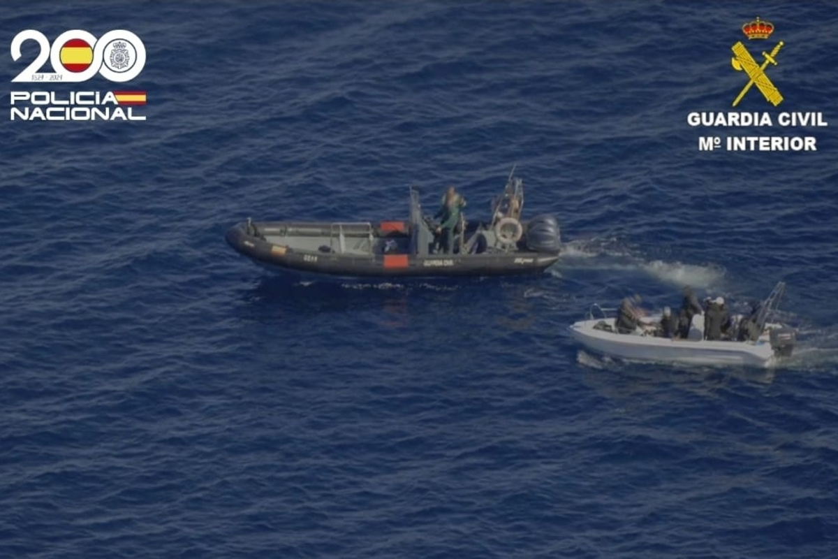 Detenidos 11 inmigrantes argelinos por «patronear» 16 pateras en las que llegaron 134 ilegales a Ibiza y Formentera el mes pasado
