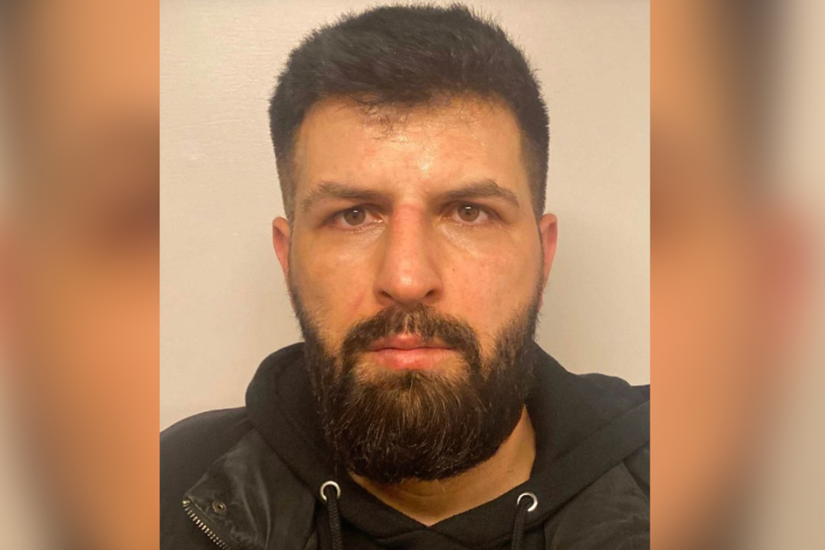 Detenido y acusado un inmigrante libanés en Suecia tras intentar morder y sacar los ojos a un médico sólo por trabajar con su esposa enfermera