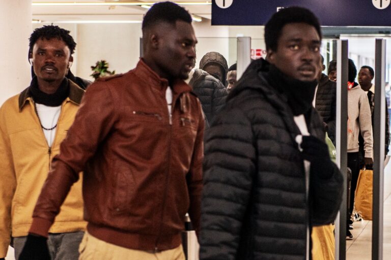 Detenidas cuatro personas en Melilla por introducir a inmigrantes ilegales marroquíes en España en embarcaciones de recreo