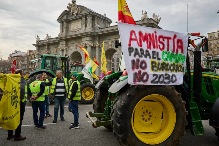 Los agricultores llevarán sus tractores al Ministerio de Agricultura para protestar contra los acuerdos con Mercosur y Marruecos que arruinan al campo español