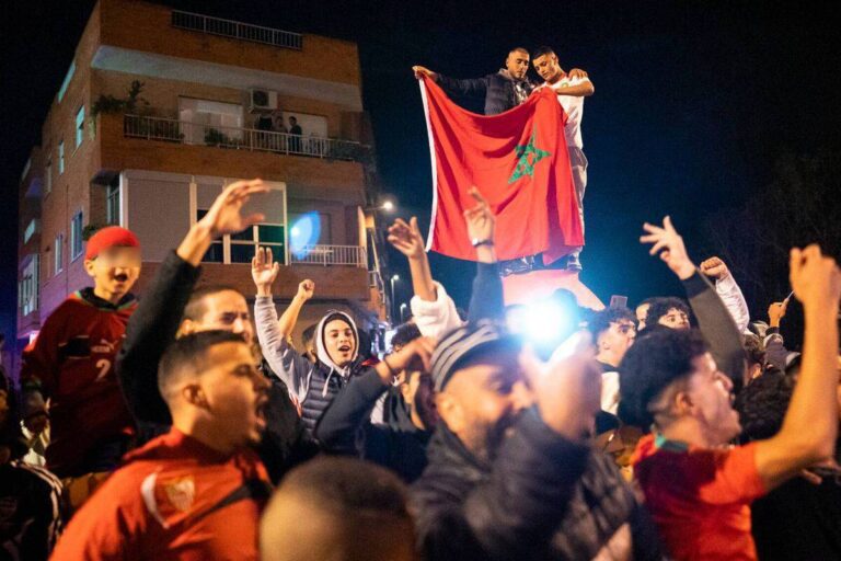 Europa amenaza una de las grandes vías de financiación de Marruecos: las remesas ya equivalen al 7,5% de su PIB