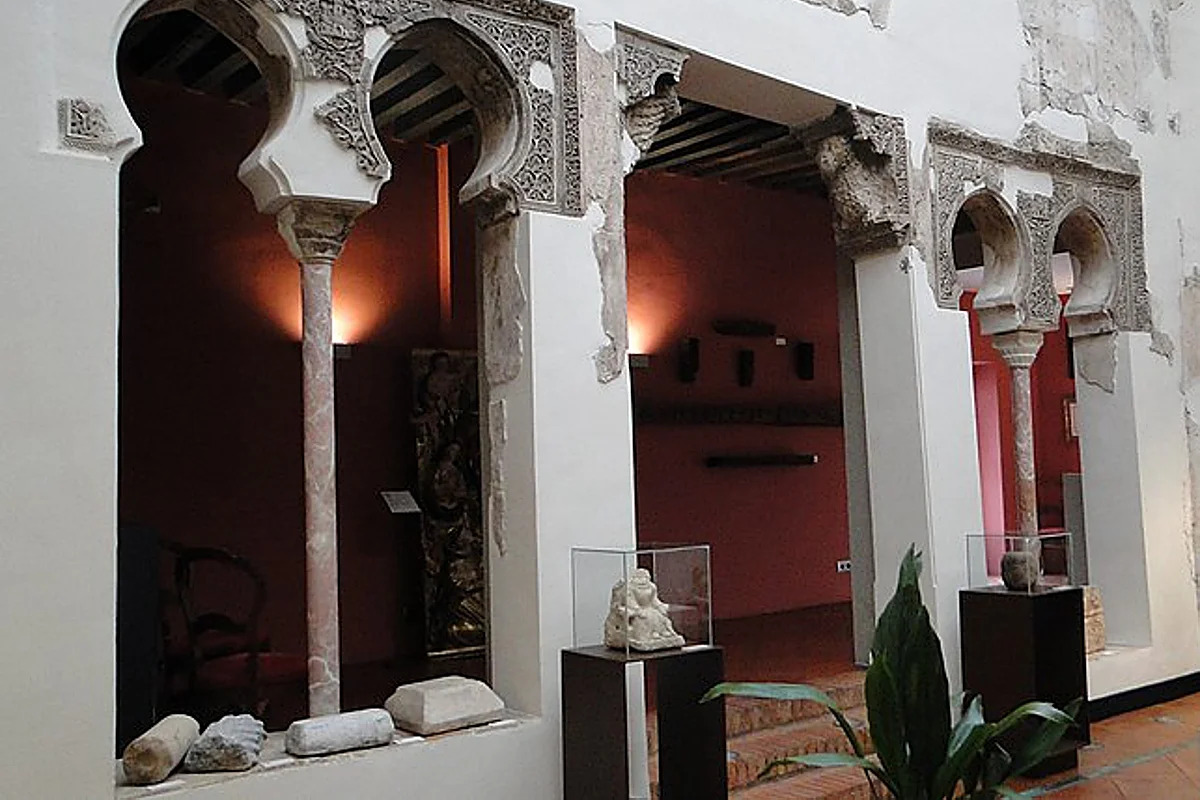 El Gobierno entrega la Casa del Temple, la más antigua de Toledo, a una fundación islámica e indigna a los templarios: «Es un deshonor»