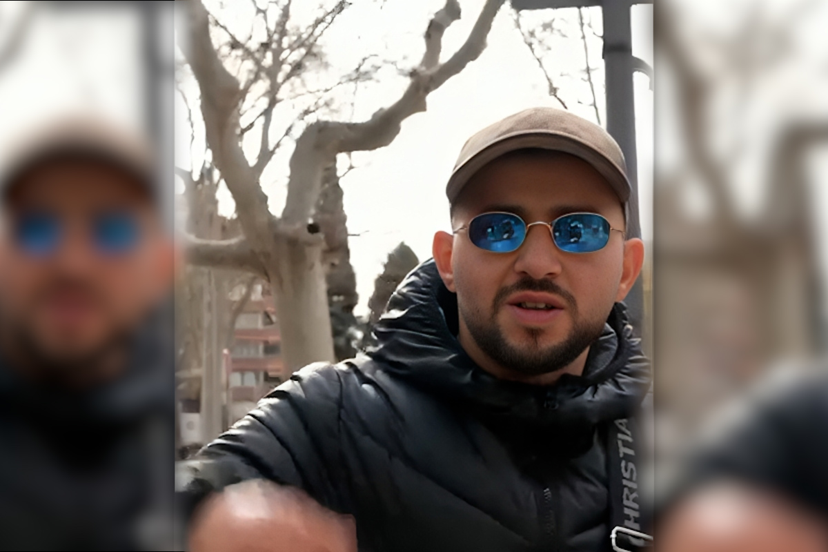 Una turba de argelinos intenta agredir a un cámara de VOX frente al consulado del país magrebí en Barcelona