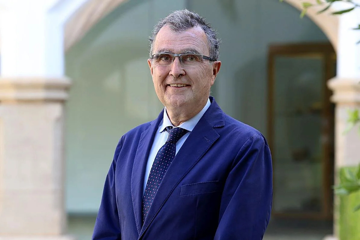 El PP se une al PSOE y vota en contra de la propuesta de VOX para rechazar el menú halal en los comedores escolares de Murcia
