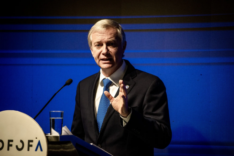 Kast lanza un plan sin precedentes para hacer frente a la inmigración ilegal: despliega al Ejército y construirá zanjas kilométricas en la frontera