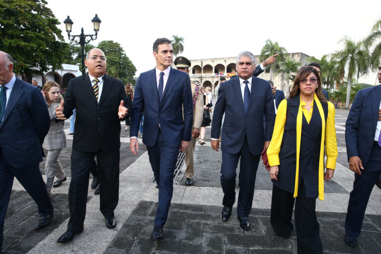 El Gobierno de Sánchez destina más de un millón de euros de los españoles a instituciones judiciales y policiales de República Dominicana