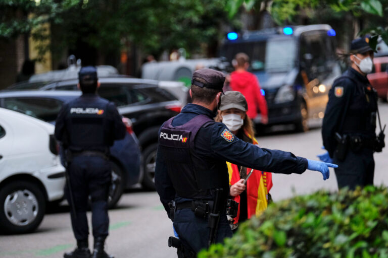 Tres serbios intentan secuestrar a un millonario canadiense en pleno barrio de Salamanca para robarle sus criptomonedas