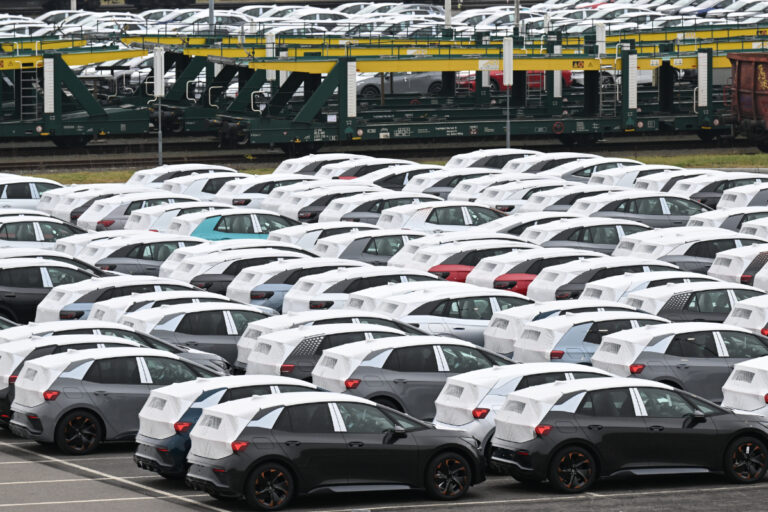 Volkswagen retira casi 100.000 coches eléctricos del mercado por riesgo de incendio en las baterías