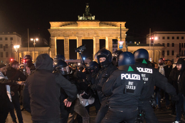 La policía alerta del caos en Berlín por el incremento de las bandas de inmigrantes: «Todos los días estamos en tiroteos»