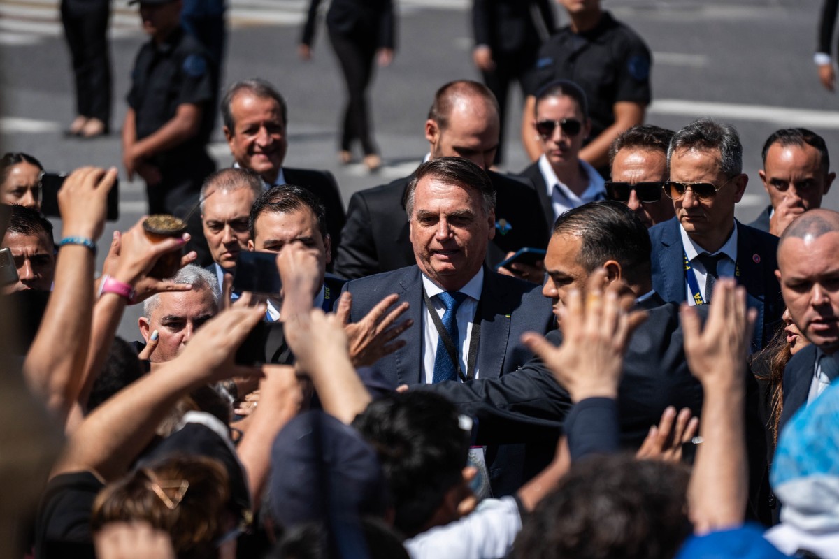 El expresidente Jair Bolsonaro recibe este viernes el alta hospitalaria tras pasar casi dos semanas en cuidados intensivos