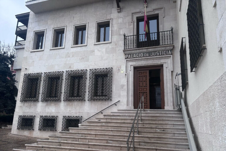 La Fiscalía pide nueve años de cárcel para tres acusados, dos de ellos dominicanos, por una brutal agresión a las puertas de una discoteca en Tarancón (Cuenca)