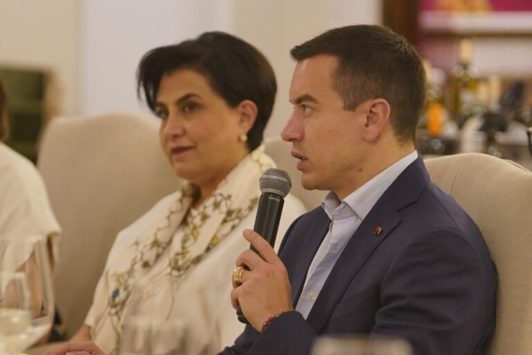 El Gobierno de Ecuador declara persona no grata al embajador de Cuba en Quito