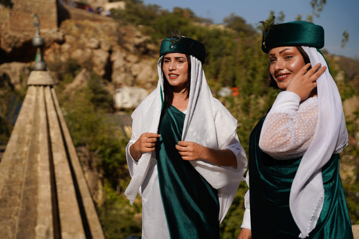 La Justicia francesa juzga a un yihadista de Estado Islámico por esclavizar y violar a mujeres yazidíes: la Fiscalía pide cadena perpetua