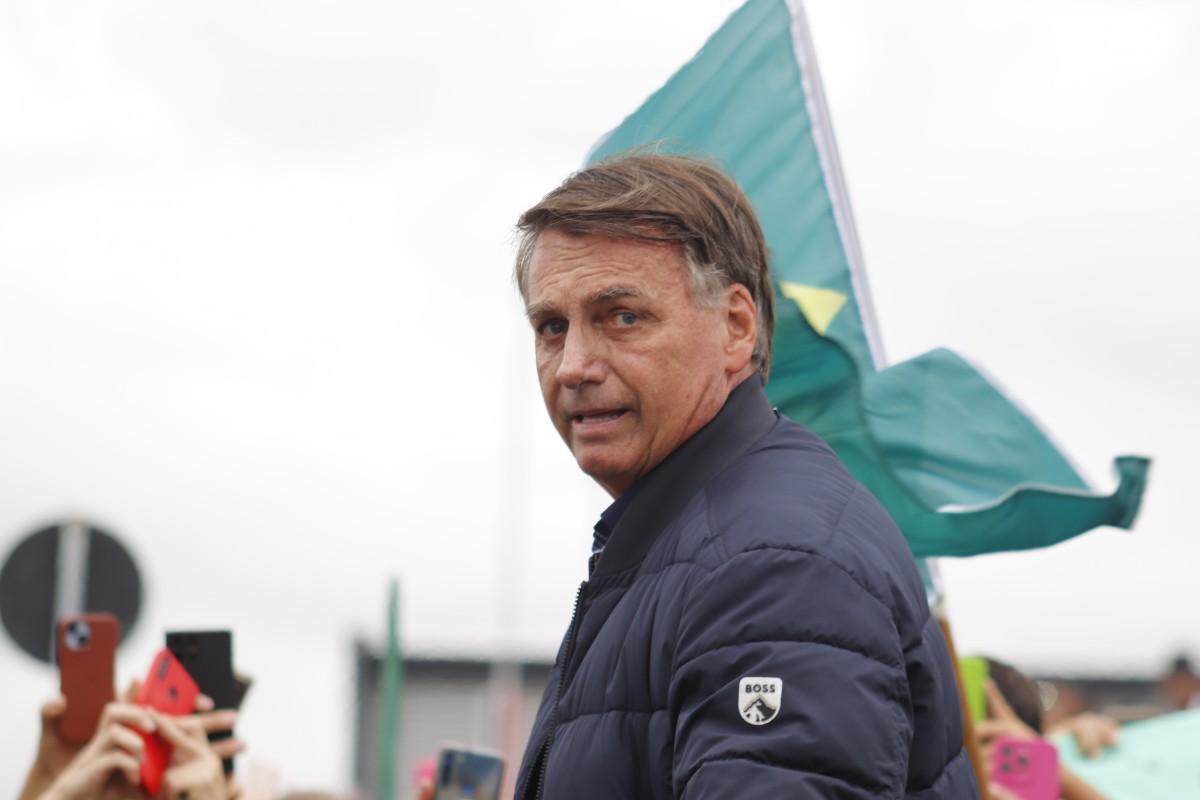 Jair Bolsonaro seguirá ingresado en cuidados intensivos pese a reportar una mejora de salud