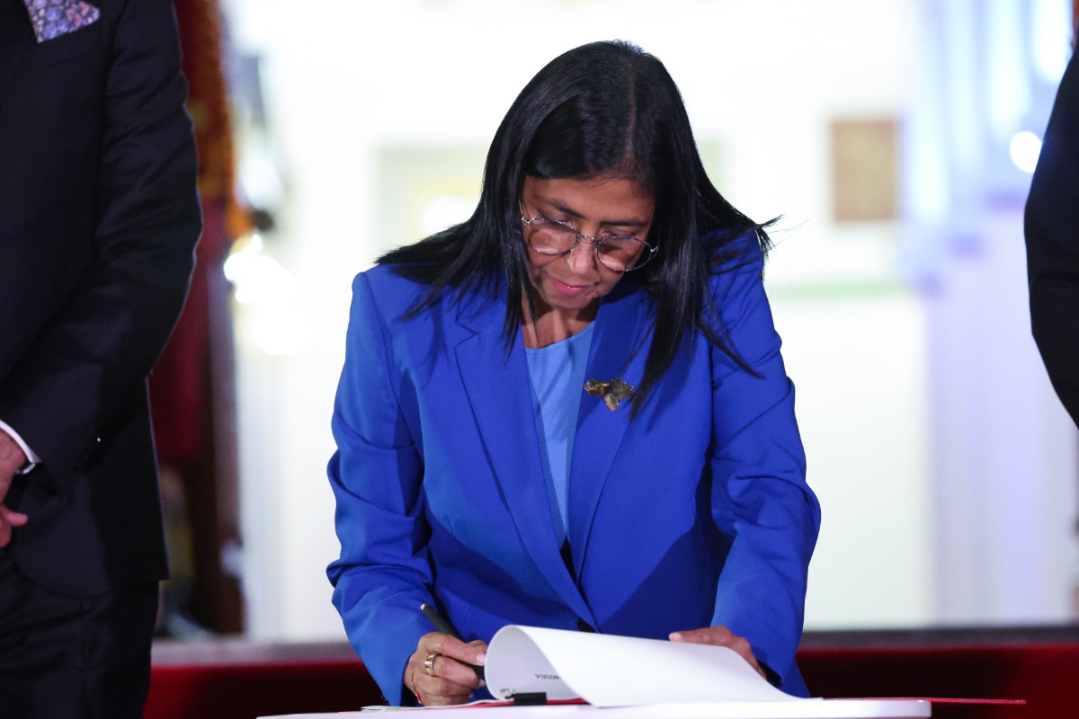 Delcy Rodríguez designa nuevos ministros de Vivienda, Energía Eléctrica y Obras Públicas, profundizando los cambios de gabinete tras la captura de Maduro