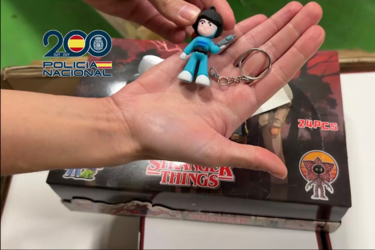Incautadas en Madrid 25 toneladas de juguetes defectuosos procedentes de China de la serie «Stranger Things»
