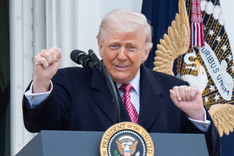 Trump recuerda que el régimen de Díaz-Canel es uno de los objetivos de su Administración: «Cuba es la siguiente»