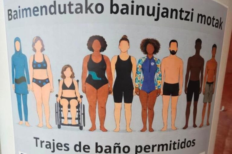 El Ayuntamiento de Andoain (EH Bildu-Podemos) prohíbe las camisetas con licra pero permite el burkini en su piscina municipal